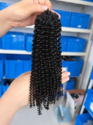 Close-up of knotless pre-separated crochet hair extensions 4A – natural look, quick install, tangle-free