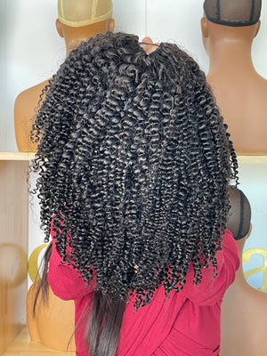 Frontal view of V-part Wig Kinky Curly – Tight Natural Curls, Glueless Install