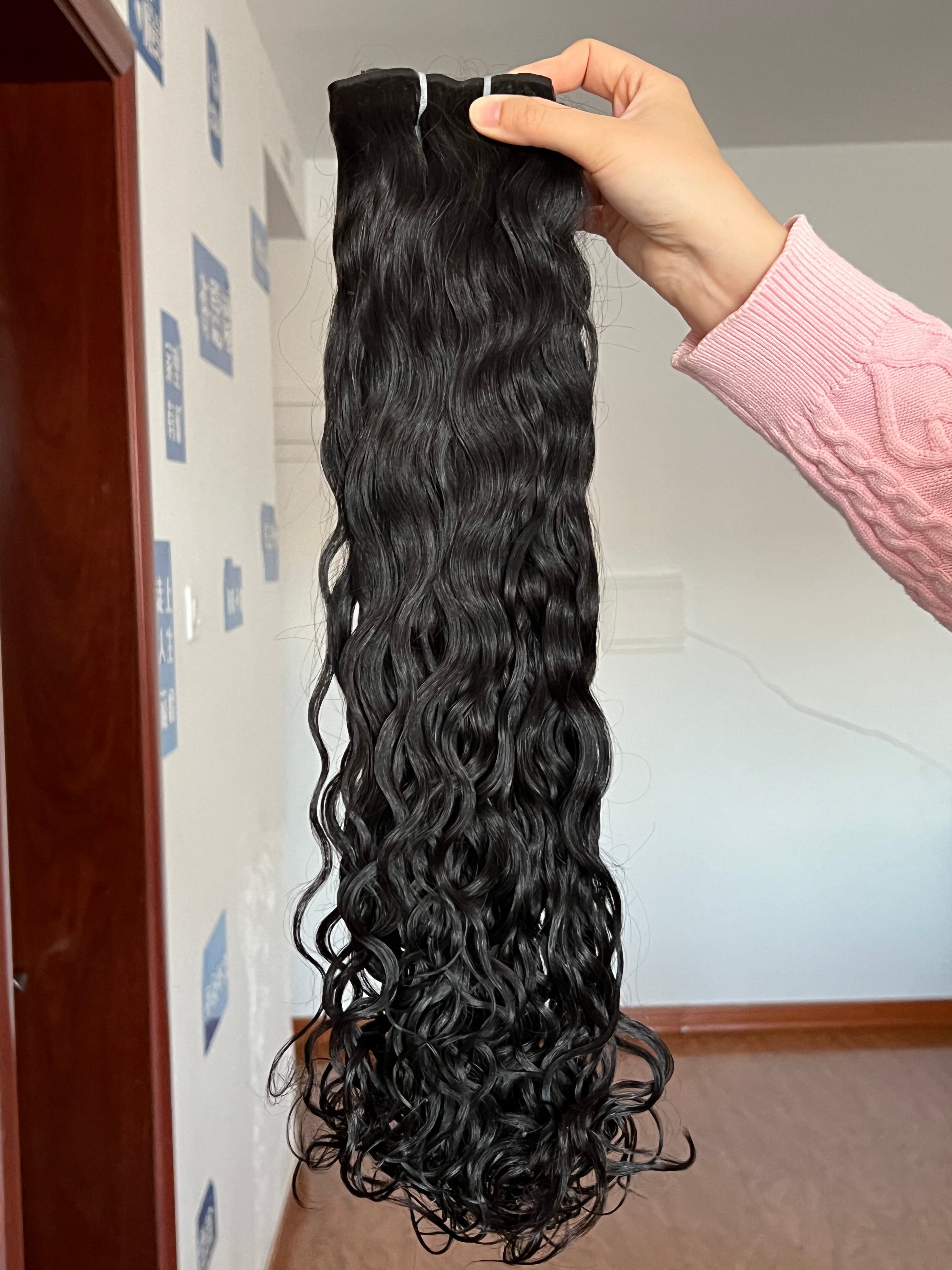 Seamless Clip-in Hair Extensions Natural Wave – Everyday Natural Texture