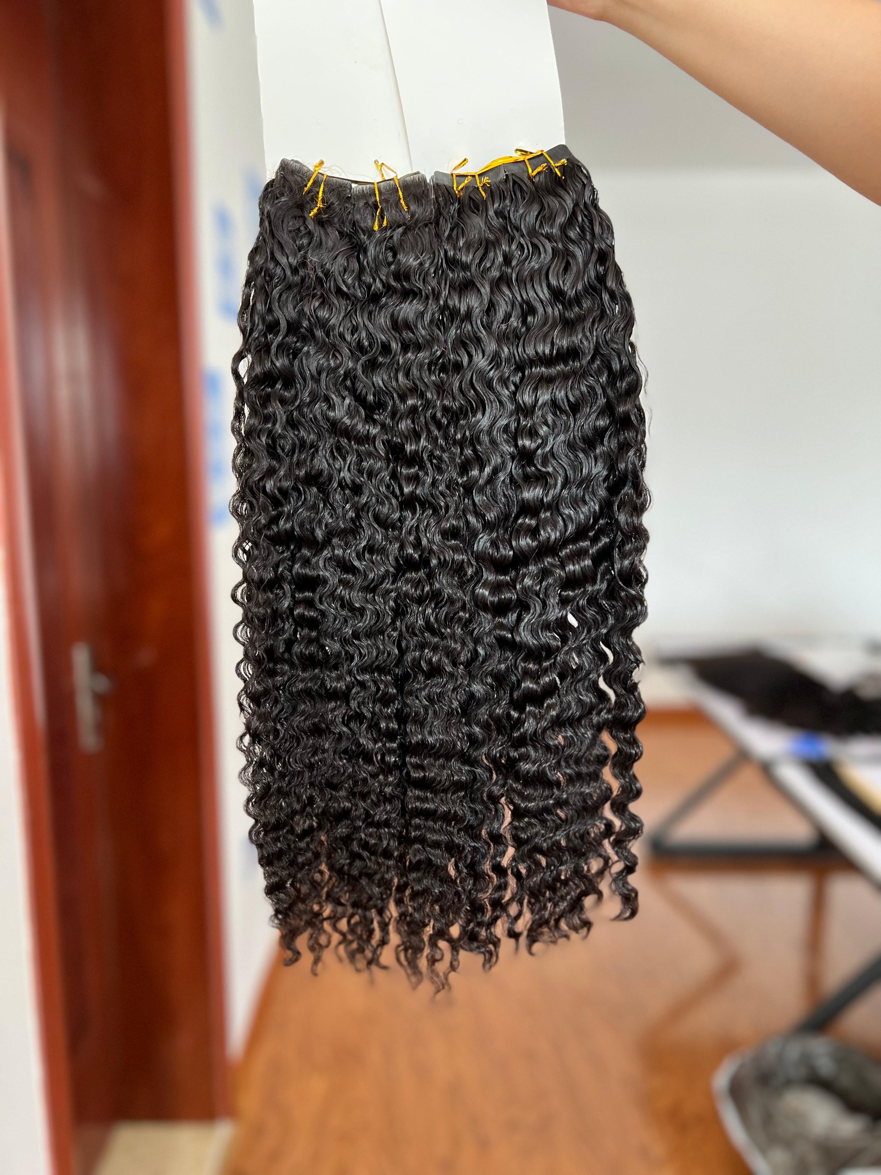 Invisible Tape in Extensions Curly Wholesale Price 100% Human Virgin Hair