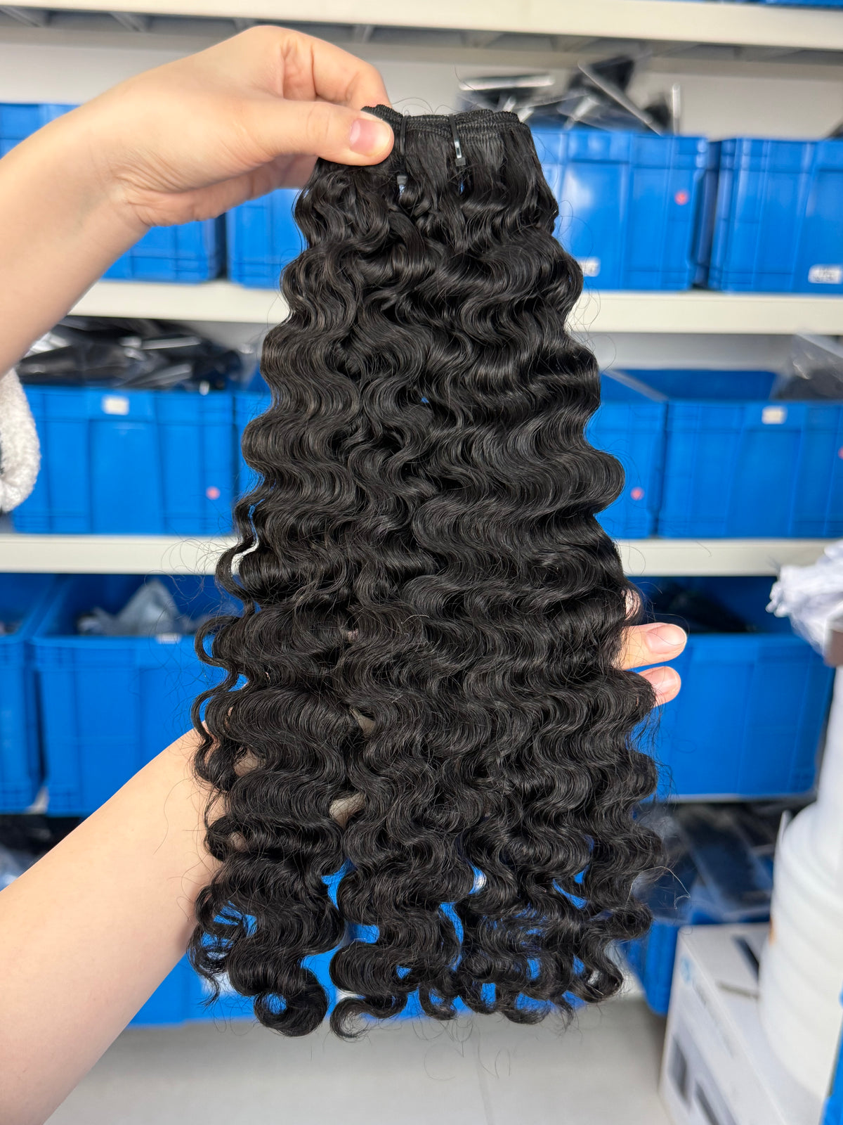 Exotic Loose Curly Virgin Hair Bundles – 3C–4A Salon Texture | Wholesale Human Hair