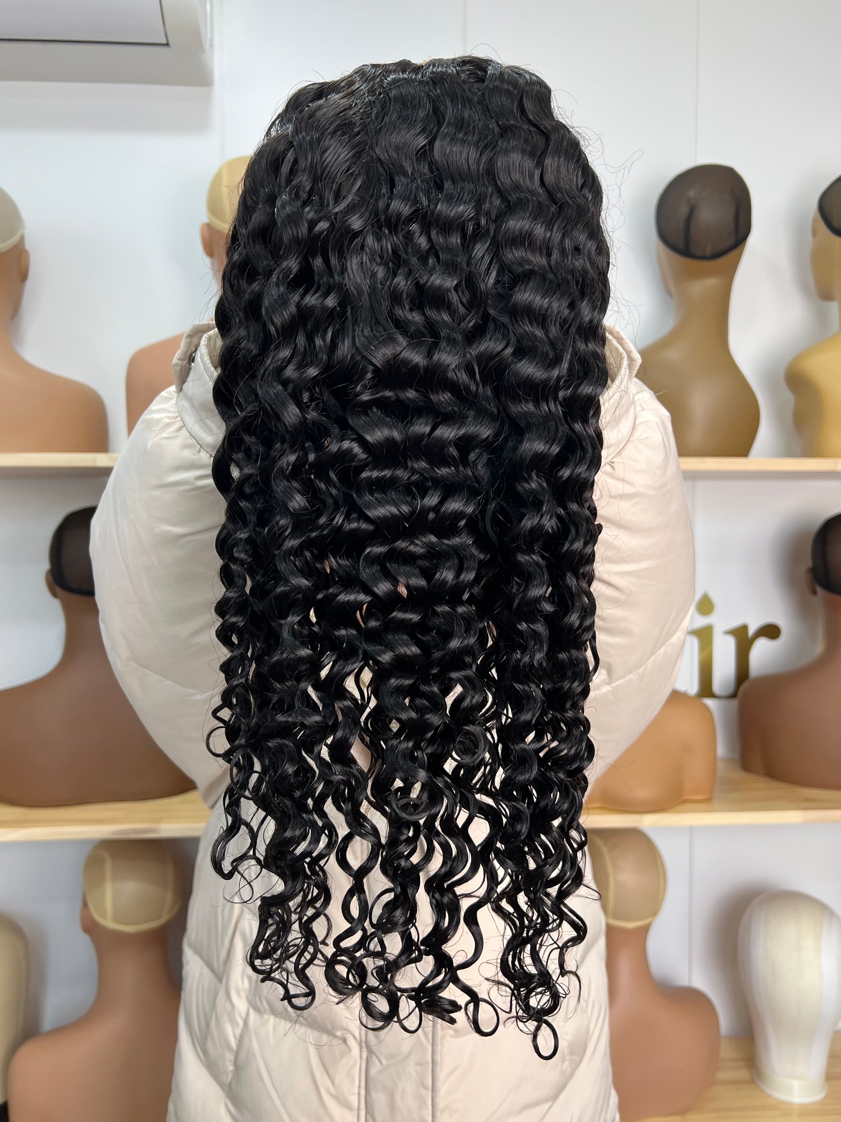 Frontal view of V-part Wig Water Wave – Wet & Wavy, 100% Human Hair