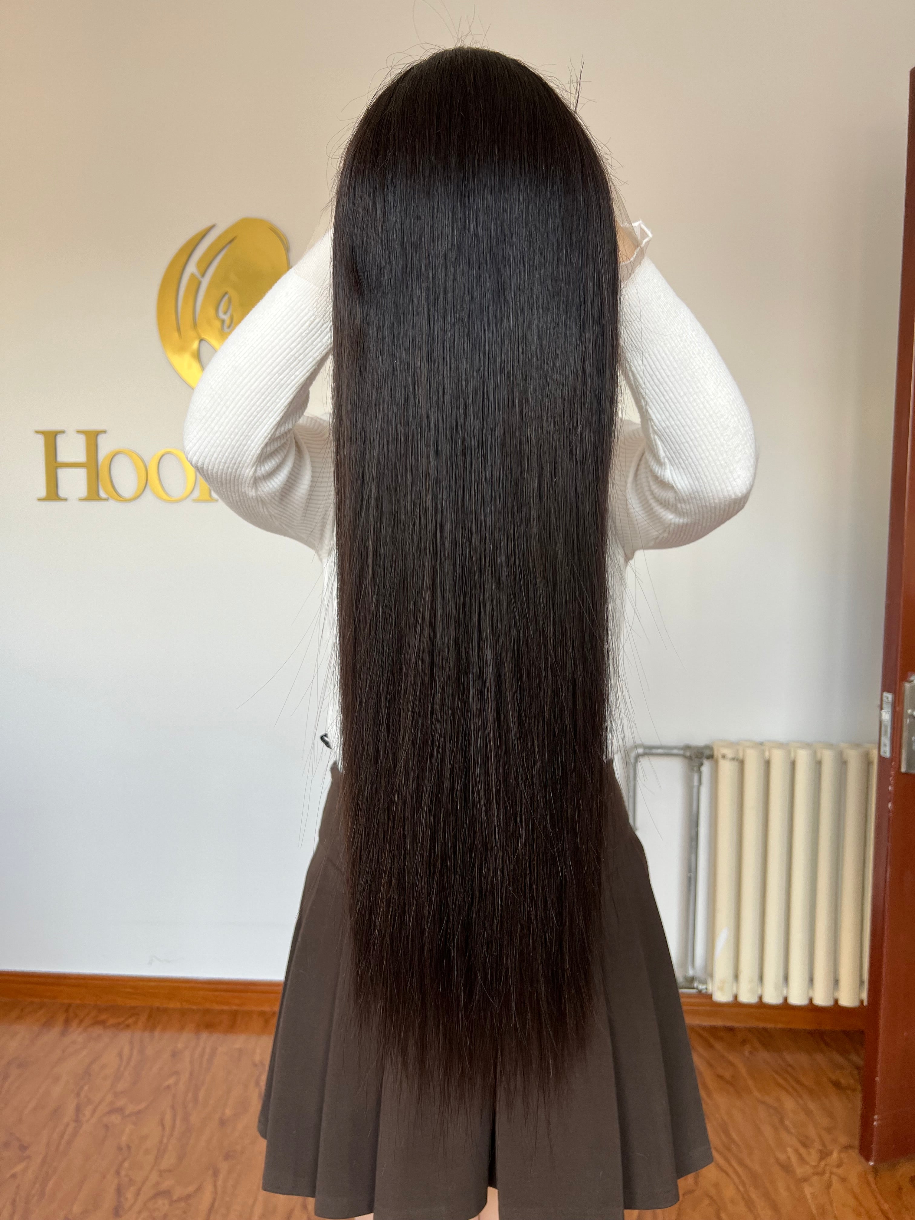 Cici Hd lace 6x6 wig 24 inch density 200% straight $261 Shipping $30 With PayPal fee total $305