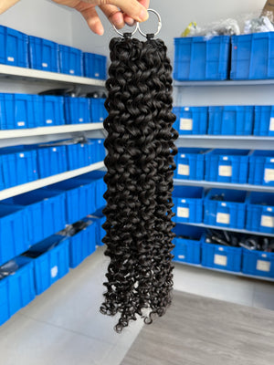 knotless pre-separated crochet hair extensions Jerry curly – natural look, quick install, tangle-free