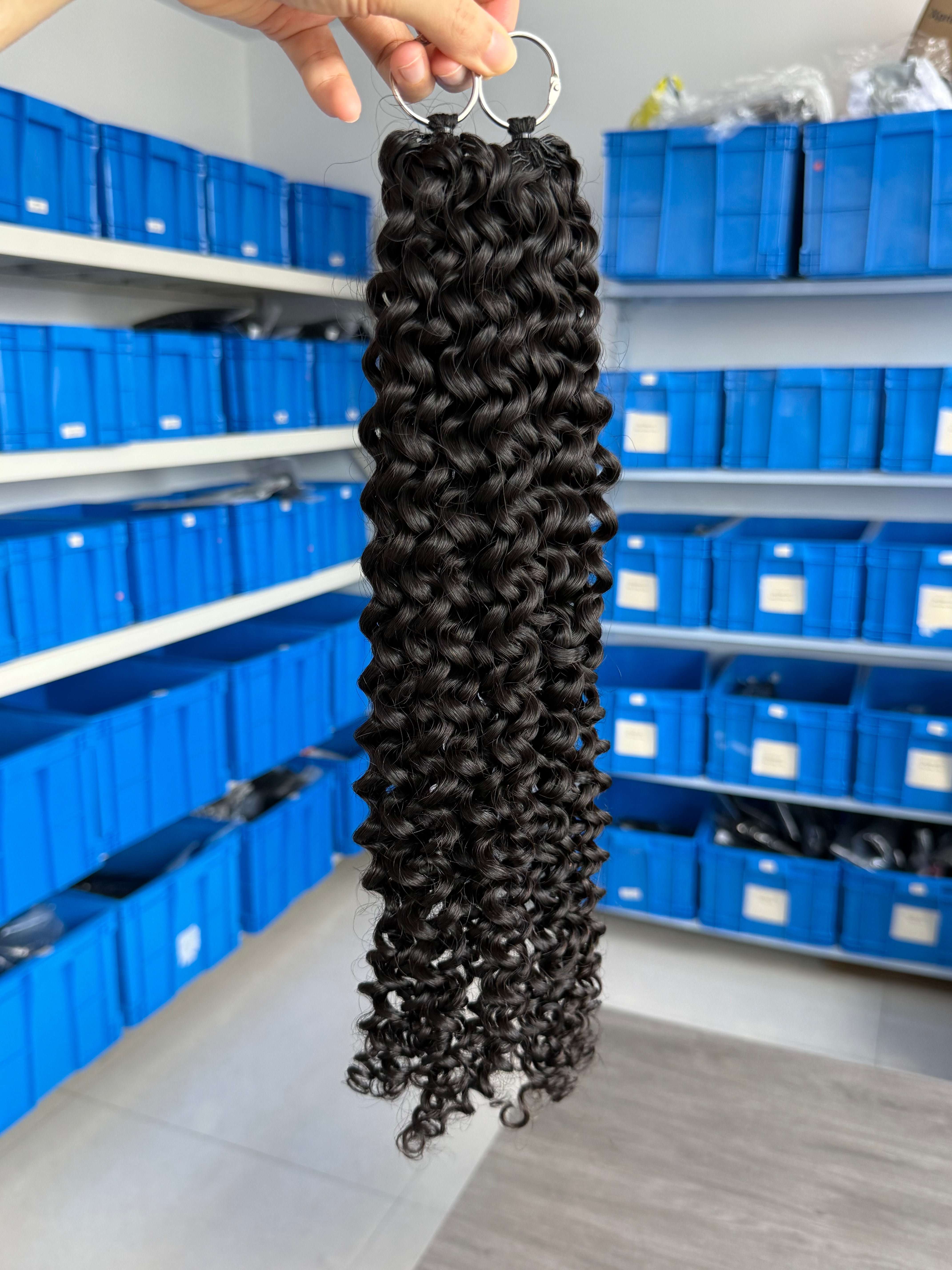 knotless pre-separated crochet hair extensions Jerry curly – natural look, quick install, tangle-free