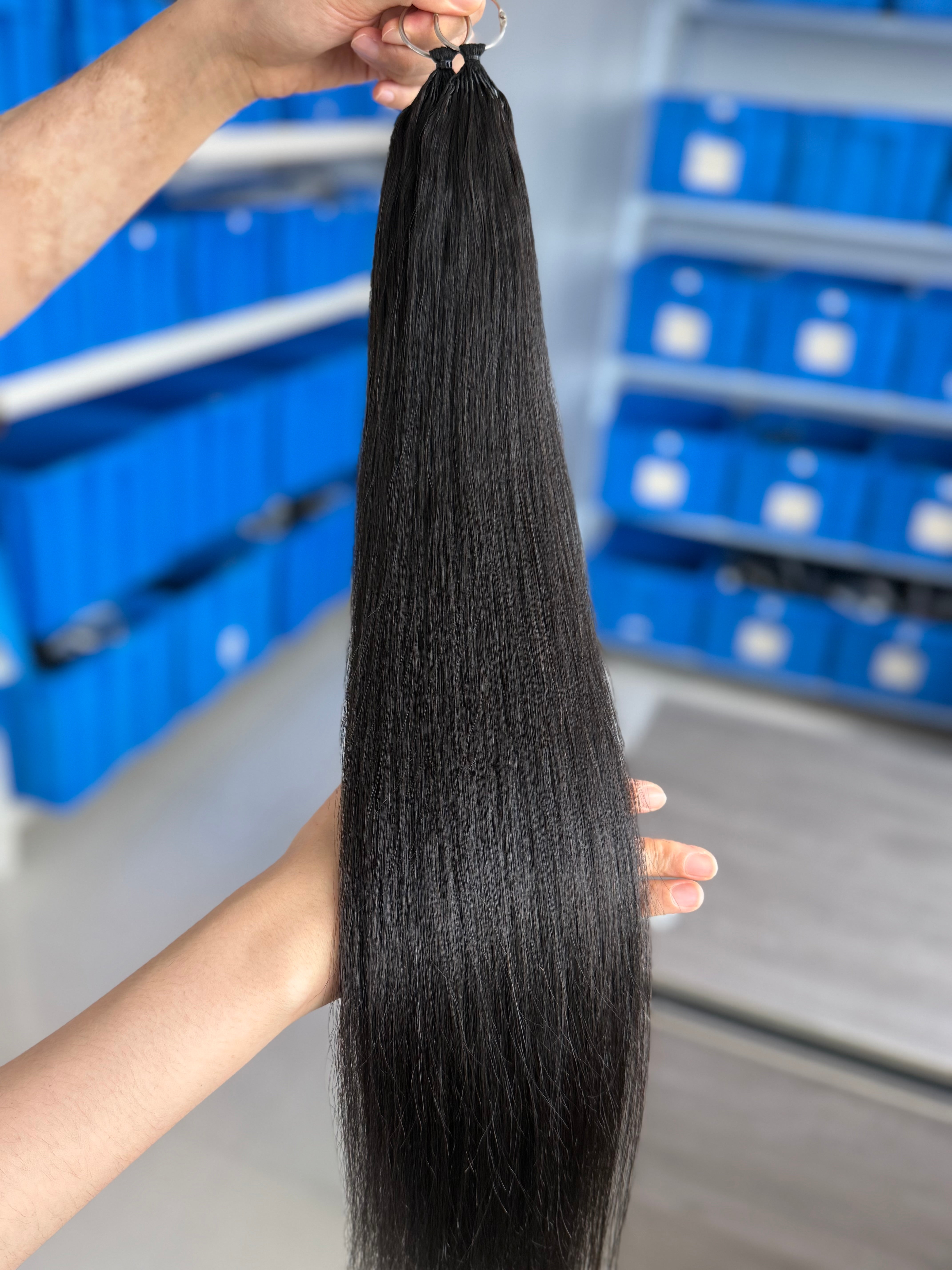 Close-up of knotless pre-separated crochet hair extensions straight – natural look, quick install, tangle-free