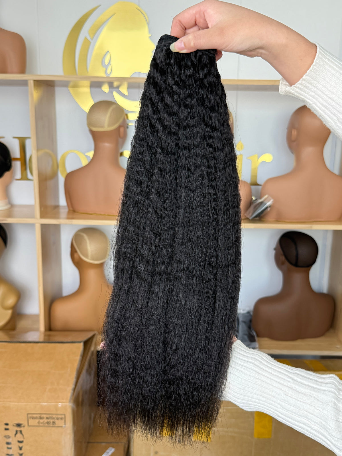 Blow Out Kinky Straight Human Hair Bundles – Natural Stretched Afro Texture | 100% Virgin Hair