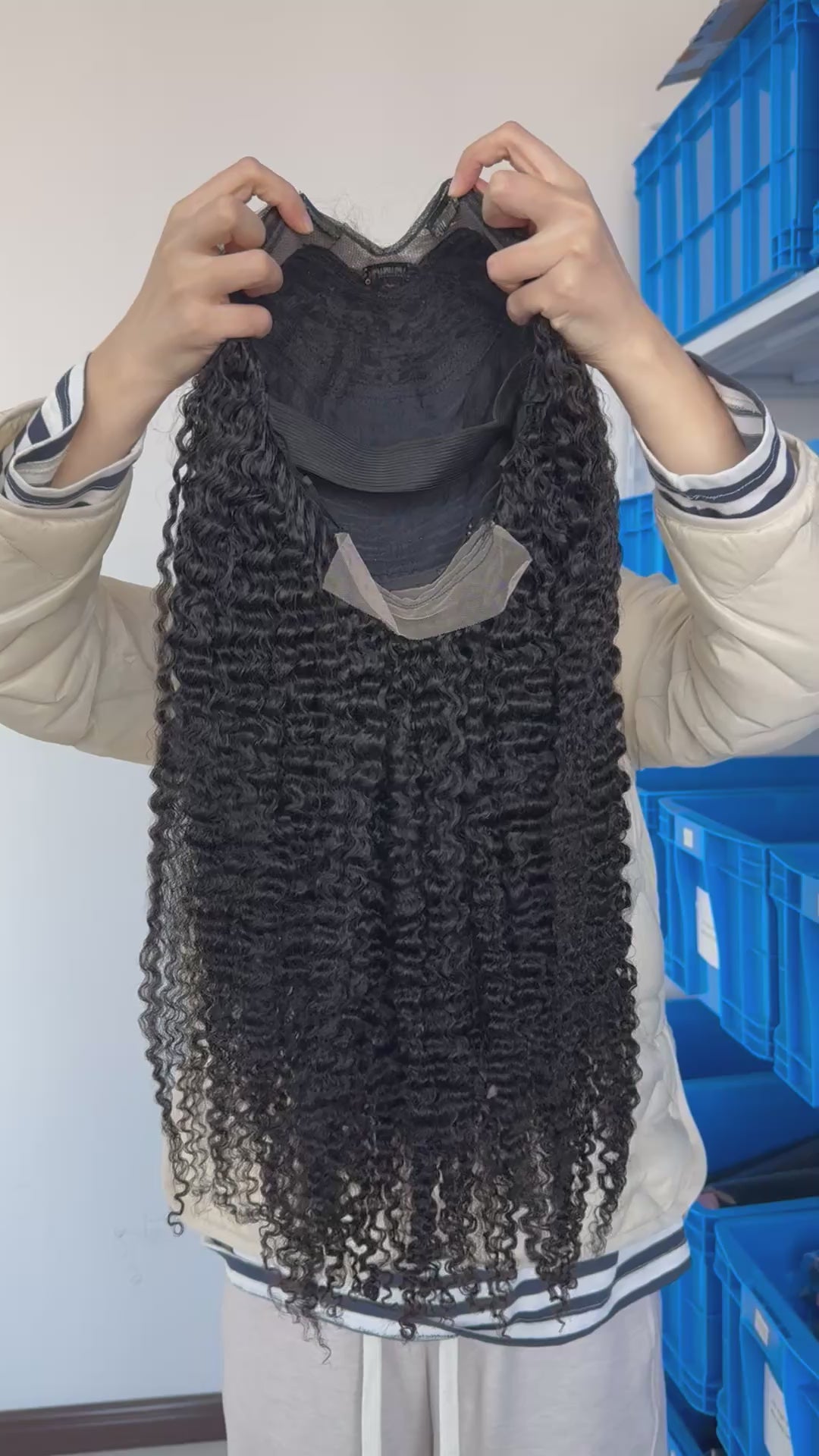V-part Wig Exotic Kinky Curly – Bold & Textured Natural Curls