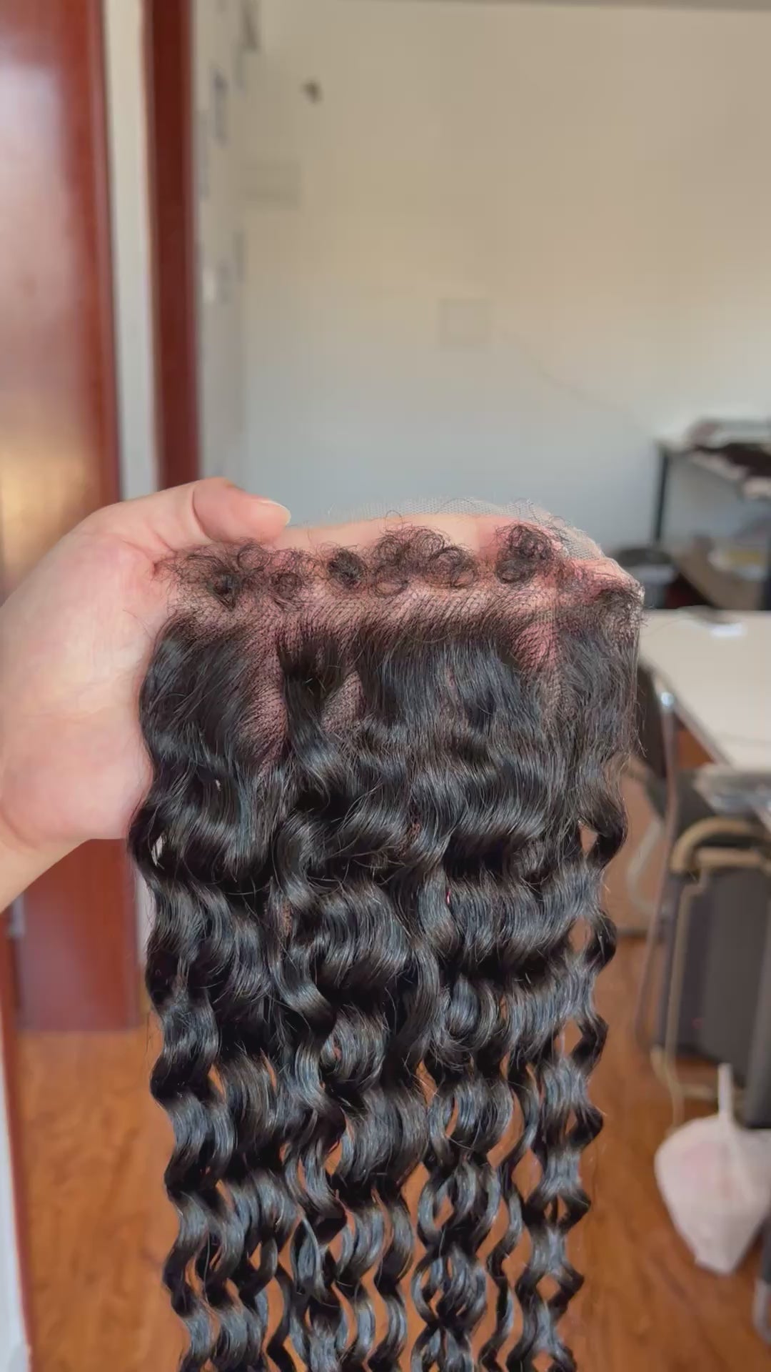 HD Lace Closure Deep Curly – Long-lasting Volume & Definition