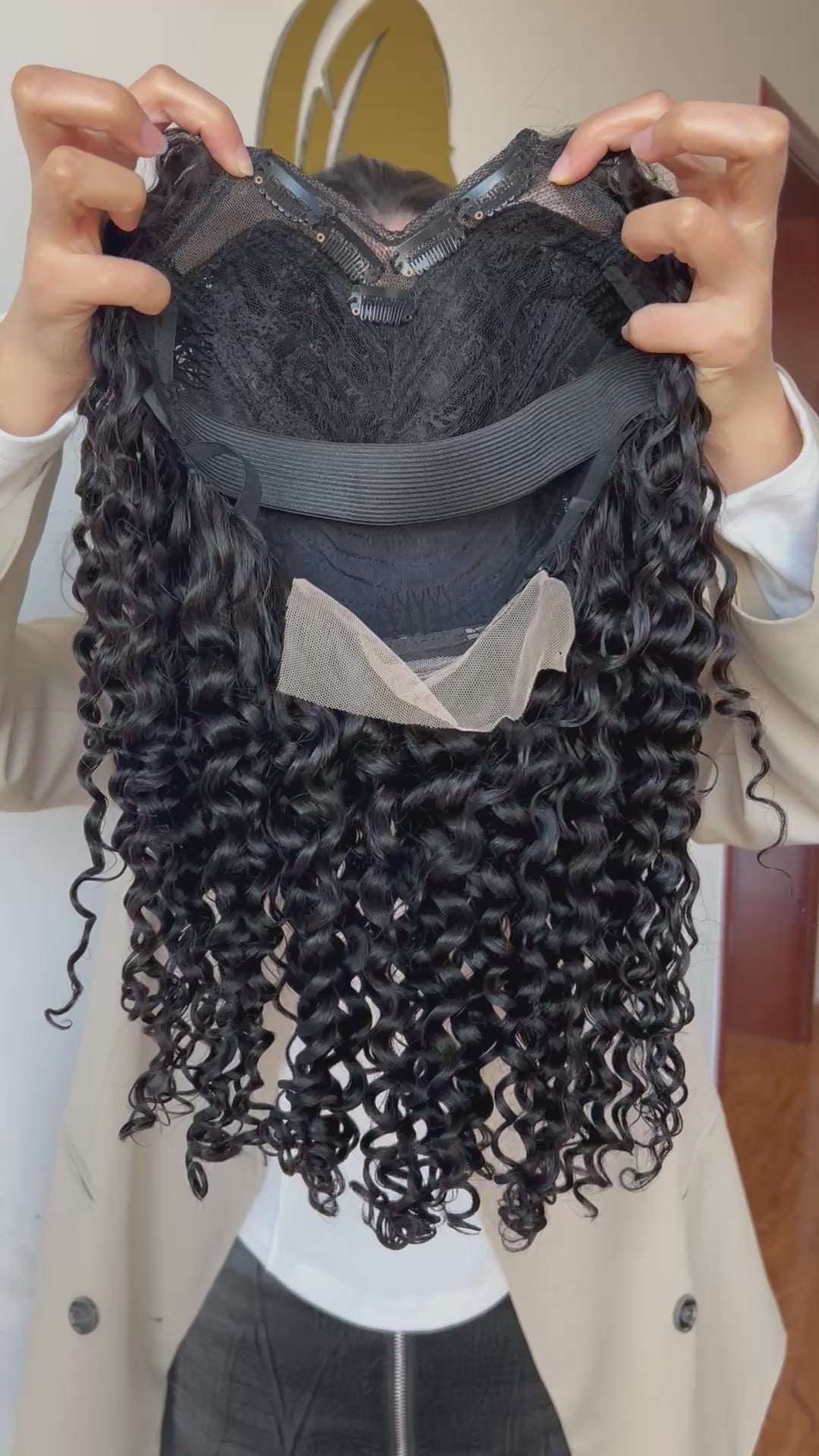 V-part Wig Loose Curly – Lightweight & Natural Volume