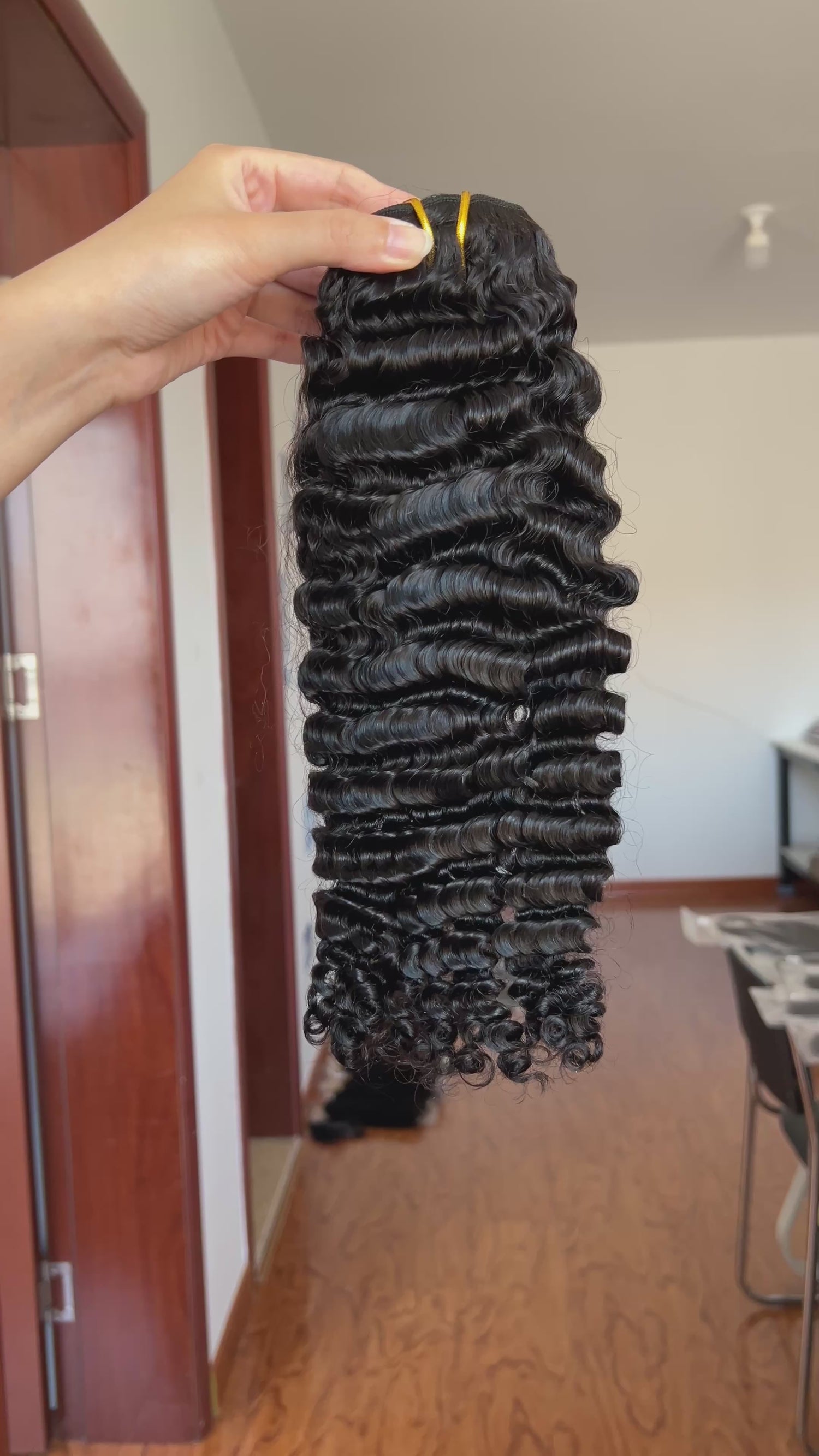clip-in hair exotic kinky curly– 100% human hair, natural blend, easy install