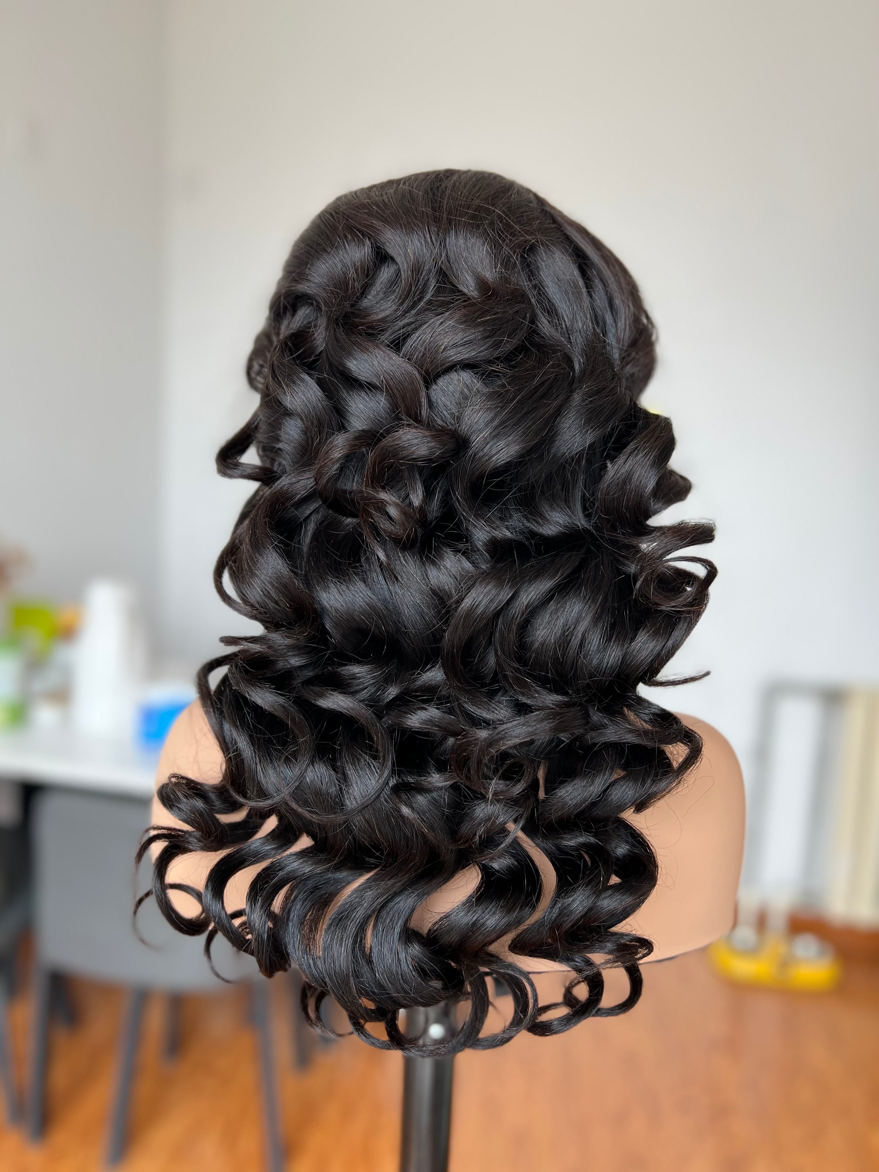 HoomyHair 13x4 HD Lace Front Wig Undetectable Skin Melt Human Hair Royal Wave